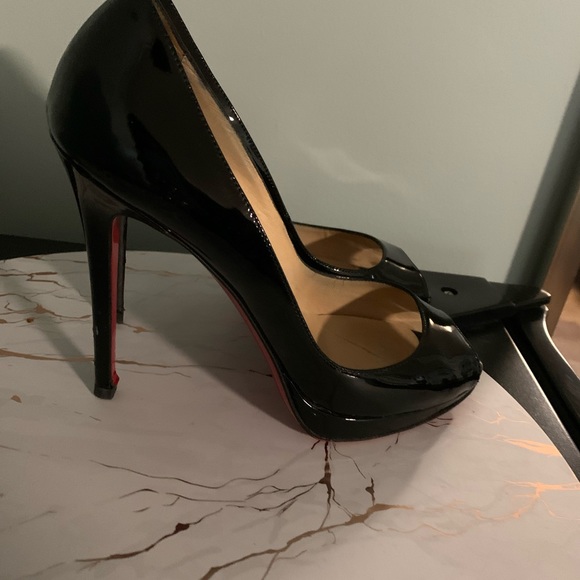 Authentic Peep Toe Louboutin - Picture 5 of 6